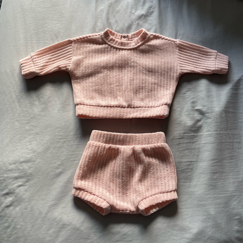 Cat & Jack 2 Piece Outfit
